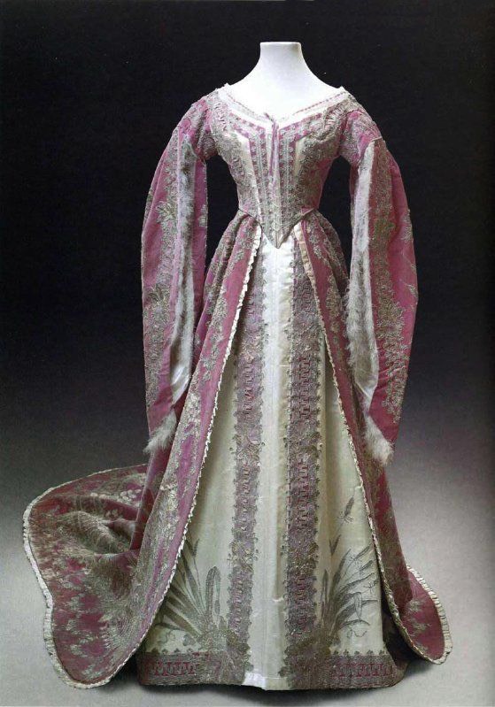 1860s Court dress worn by the young Maria Feodorovna (State Historical ...