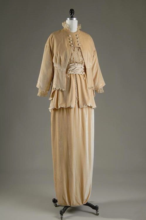 1913 Lucile suit (Fashion Institute of Technology Museum - New York ...